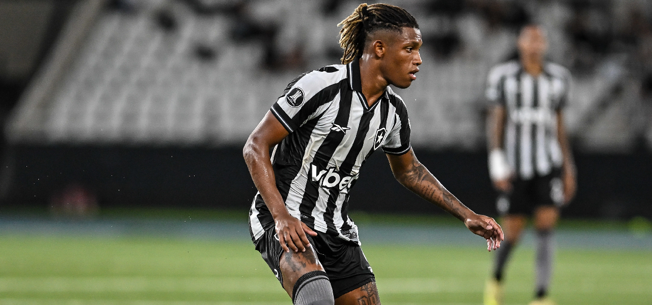 Danilo Santos, volante do Botafogo afastado pelo clube carioca após divergências internas, é um dos convocados da seleção brasileira para a Copa 